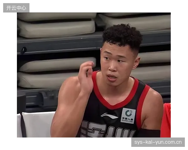 贺希宁凭借生涯最佳表现荣膺常规赛MVP，其持球进攻能力成深圳队关键。
